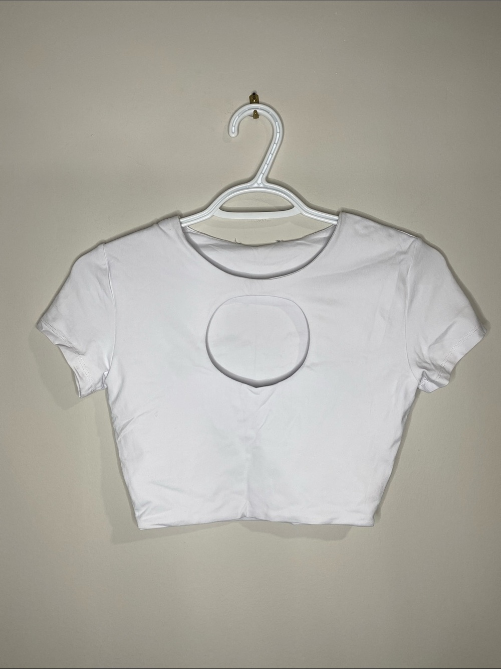 Zara White Short Sleeve Crop Top with Front Cutout